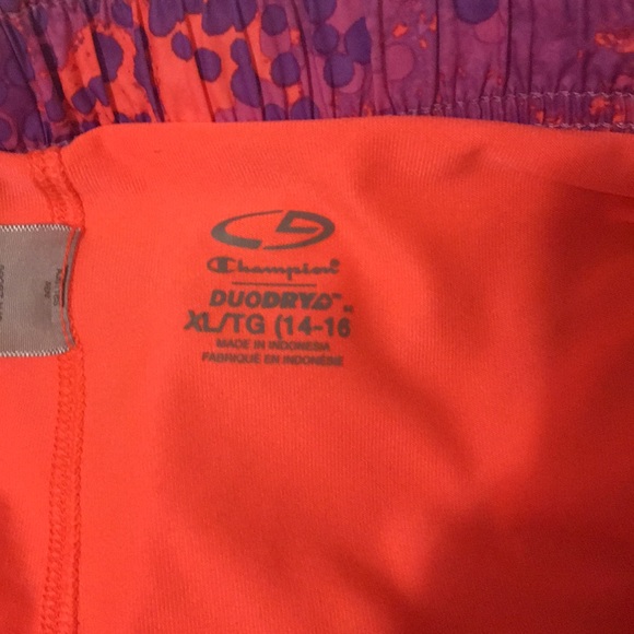 Champion C9 Shorts - Picture 2 of 2